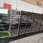 Vitrines dans un magasin de producteurs à Froideconche (2019)